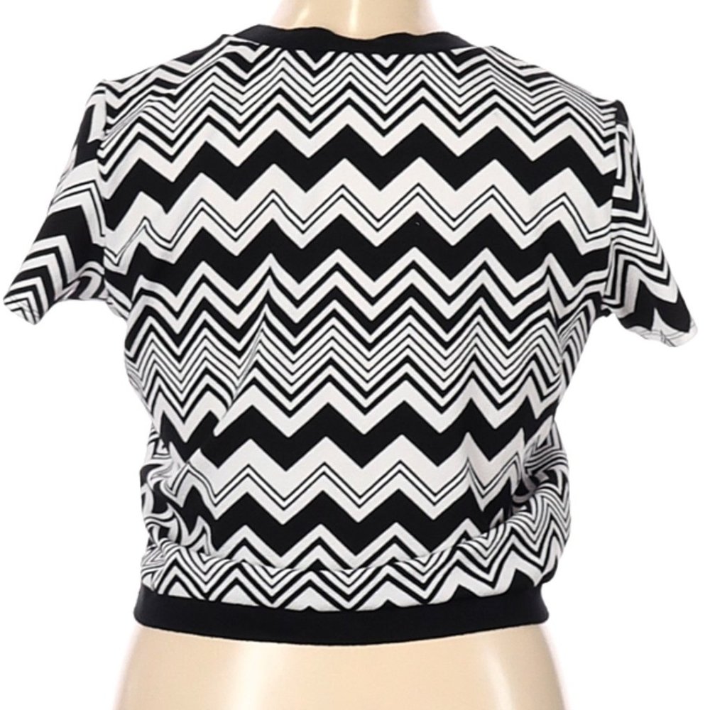 Rue21 Black White Chevron Print Zig Zag Short Sleeve Top Extra Large XL - Picture 4 of 6